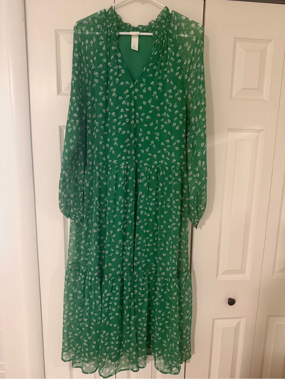 H&M Green Floral Tiered Maxi Dress